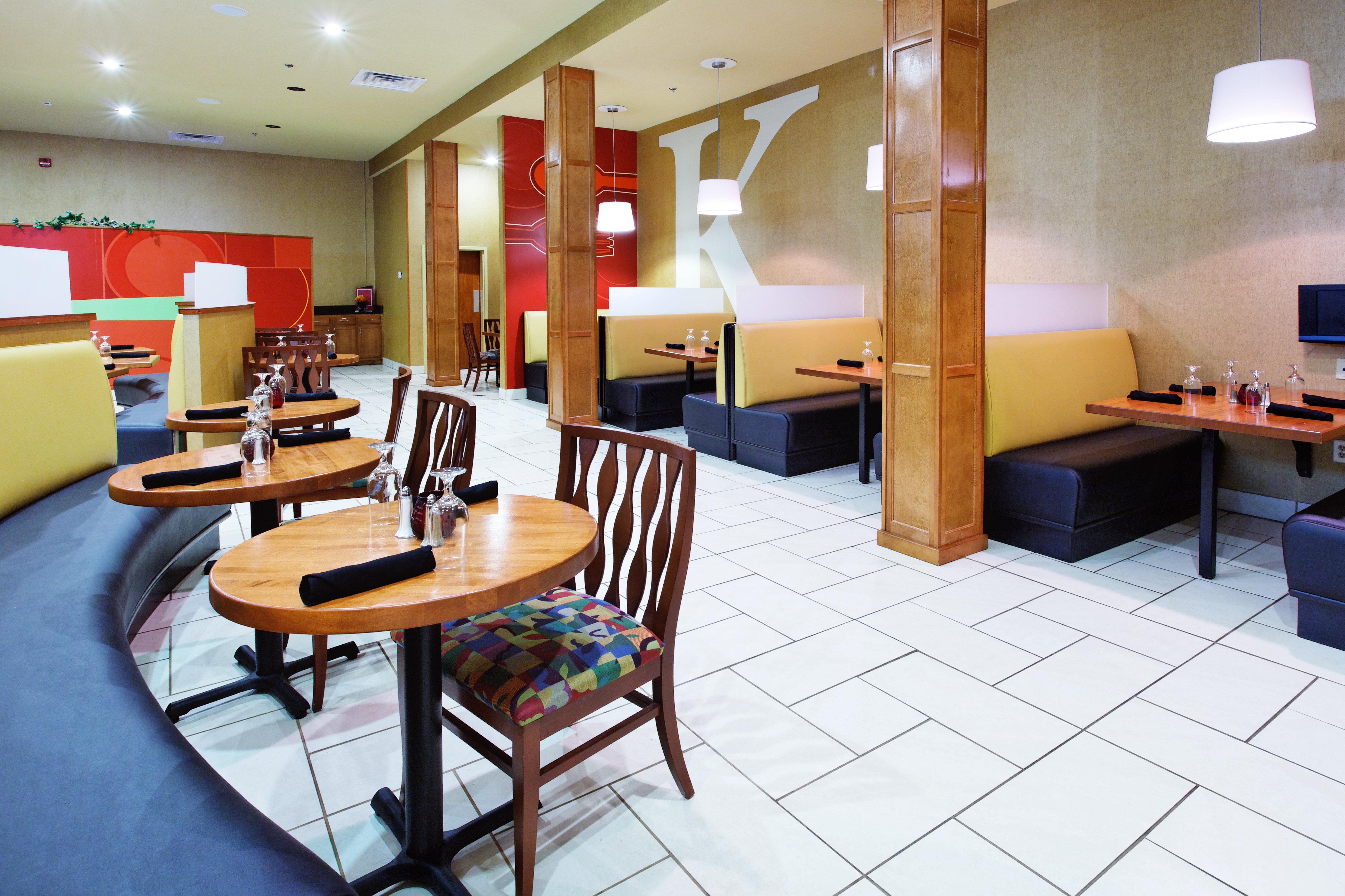 Holiday Inn Hotels Batesville By Ihg Exterior photo